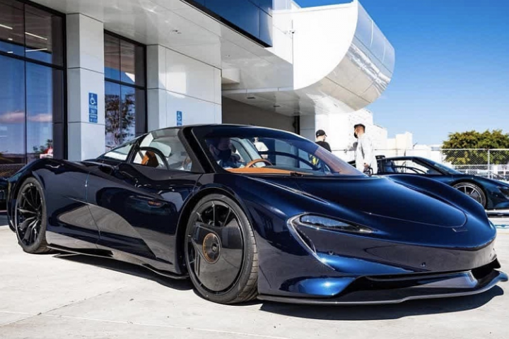 McLaren - 02McLaren - 02